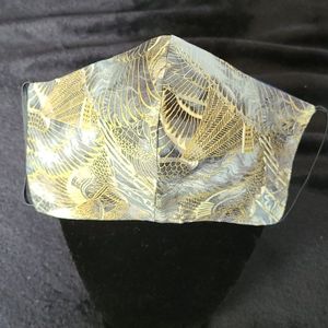 🌺Blue & Gold Onyx feathers mask🌺 Gold Thread!